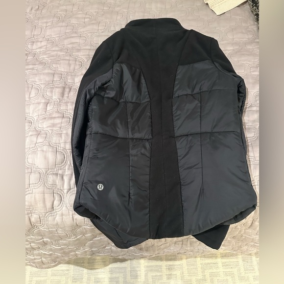 Lulu lemon athletic jacket - Picture 5 of 5